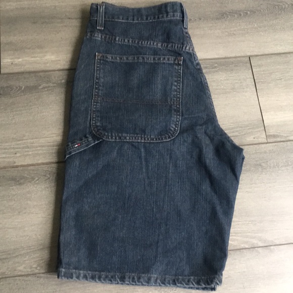 Tommy Hilfiger short - Picture 3 of 6